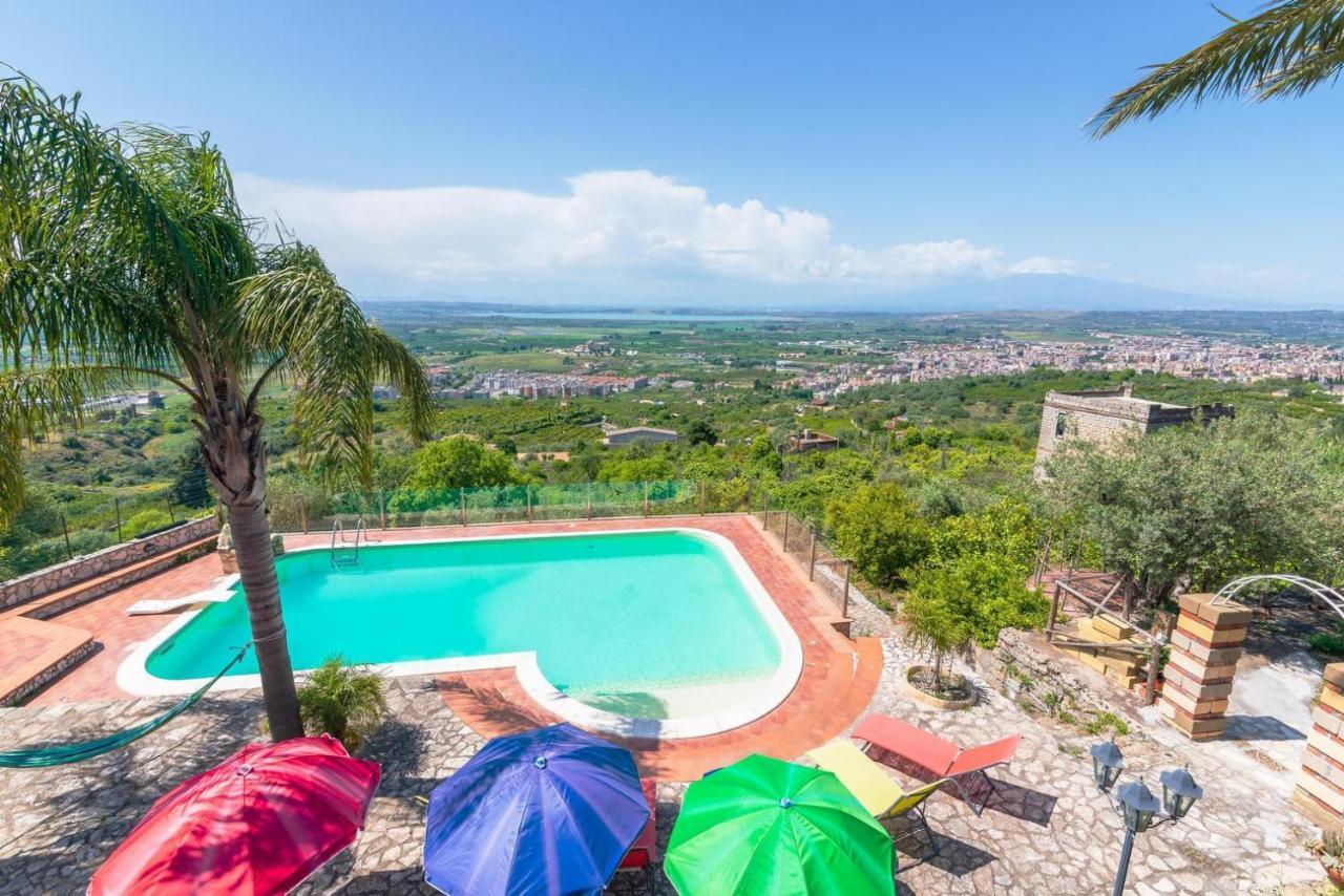 Casetta Con Piscina Fra Catania E Siracusa Lentini Exterior foto